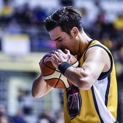 Read more about the article NBA prvak iz Slovenije bo ostal v Italiji