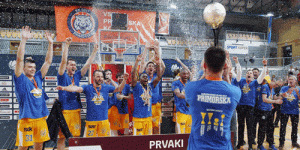 Read more about the article Primorska zmagovito sezono kronala z naslovom državnega prvaka