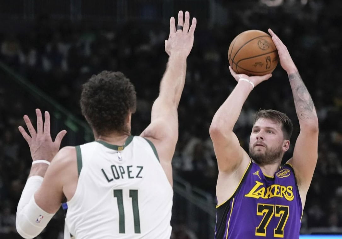 You are currently viewing VIDEO: Luka Dončić izboljšal rekord v dresu Lakersov