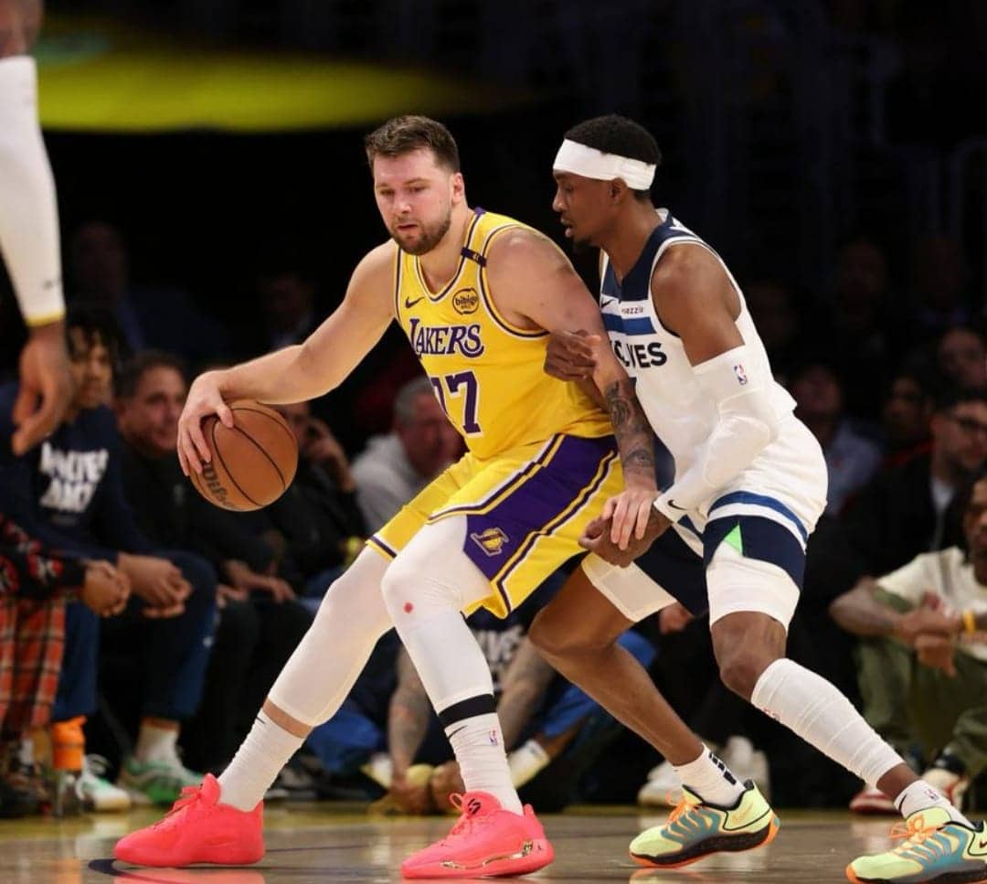 You are currently viewing Dončić s skorajšnjim trojnim dvojčkom poravnal izid v seriji z Minnesoto