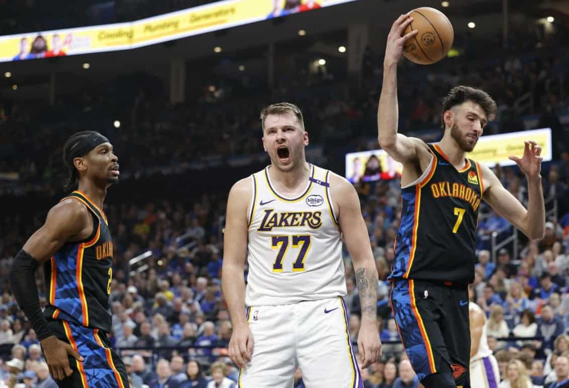 You are currently viewing Dončić po visoki zmagi nad vodilno ekipo Zahoda pripravljen na končnico Lige NBA